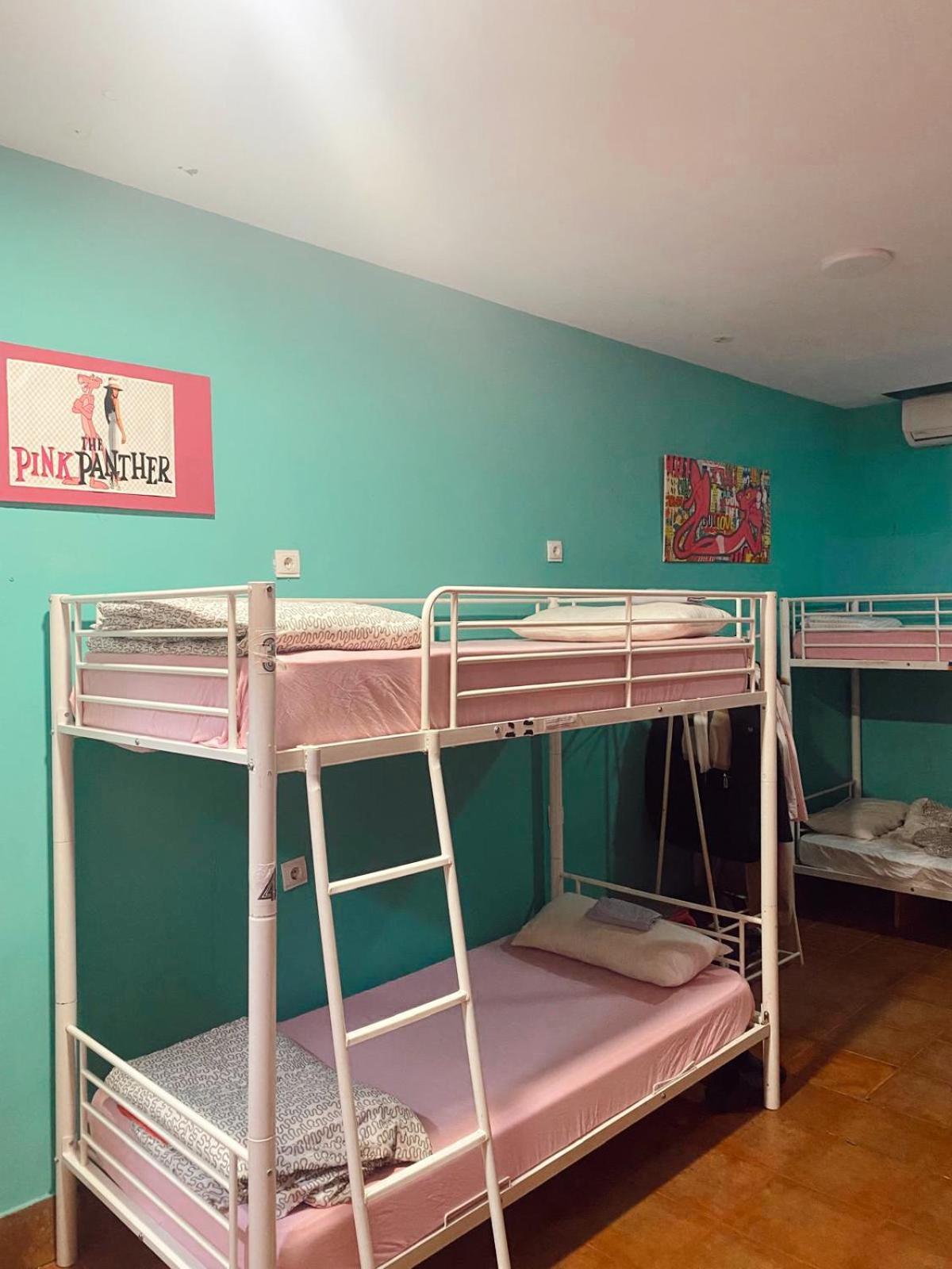 Rio Hostel Seville Exterior photo