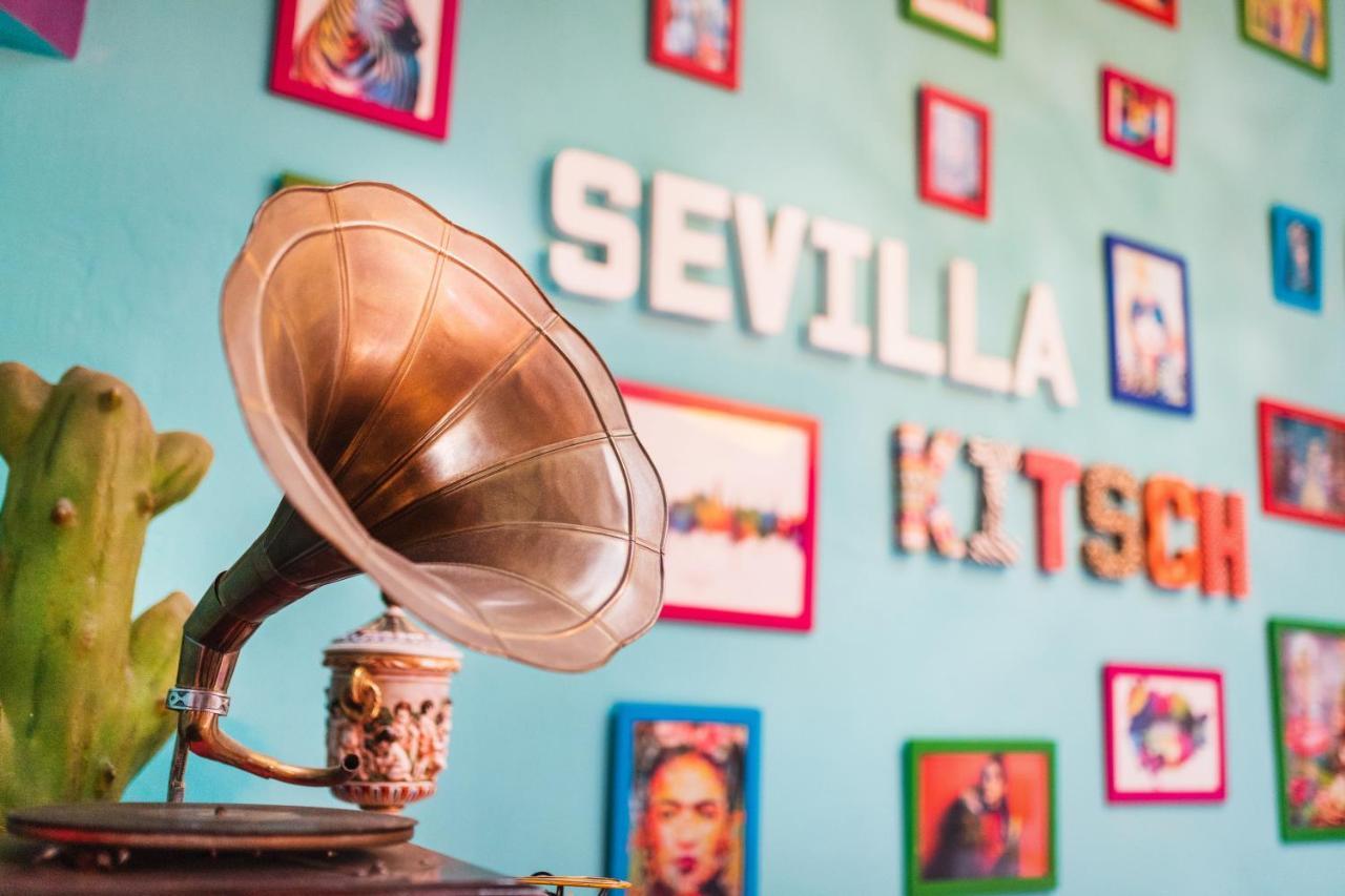 Rio Hostel Seville Exterior photo